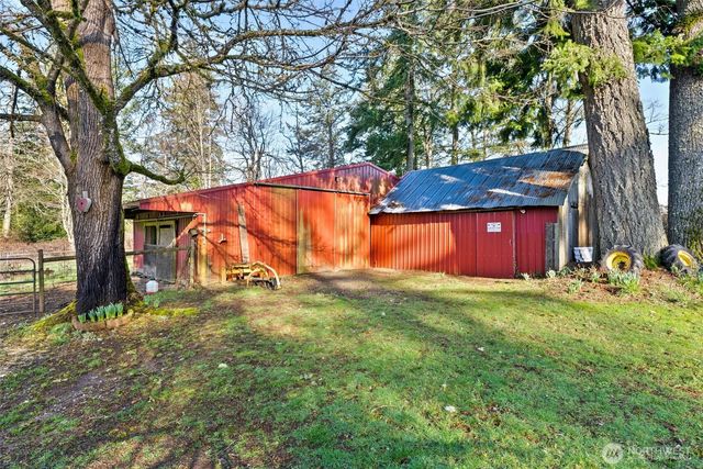 1415 Centralia Alpha Road, Chehalis, WA 98532