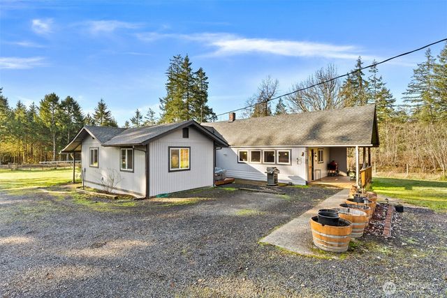 1415 Centralia Alpha Road, Chehalis, WA 98532