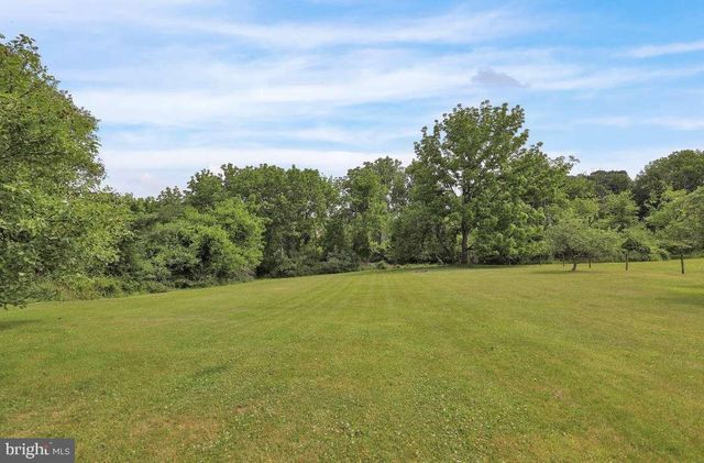 161 HECKMAN RD, Temple, PA 19560