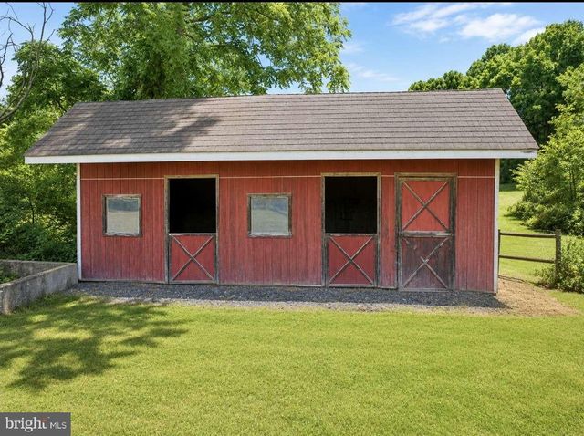161 HECKMAN RD, Temple, PA 19560