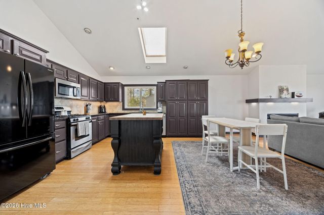 598 Ellis Cove Road, Belhaven, NC 27810