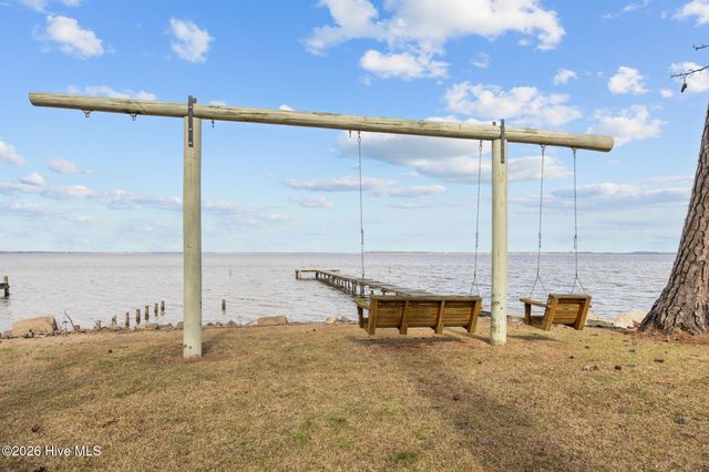 598 Ellis Cove Road, Belhaven, NC 27810