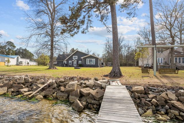 598 Ellis Cove Road, Belhaven, NC 27810