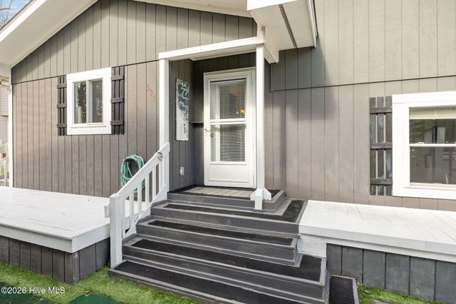 598 Ellis Cove Road, Belhaven, NC 27810