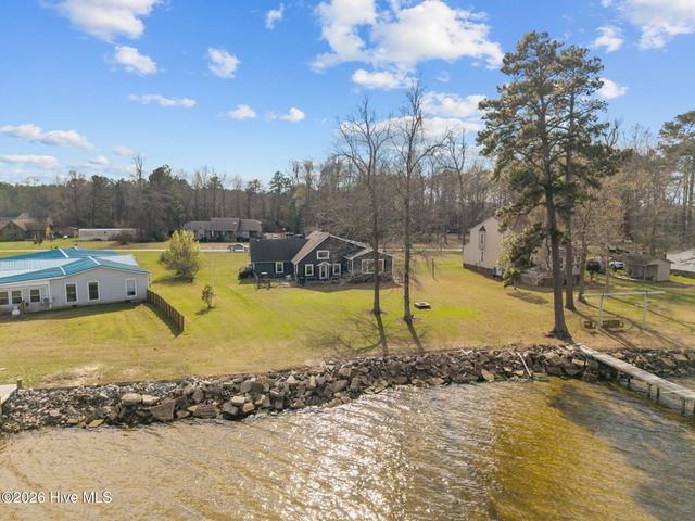 598 Ellis Cove Road, Belhaven, NC 27810