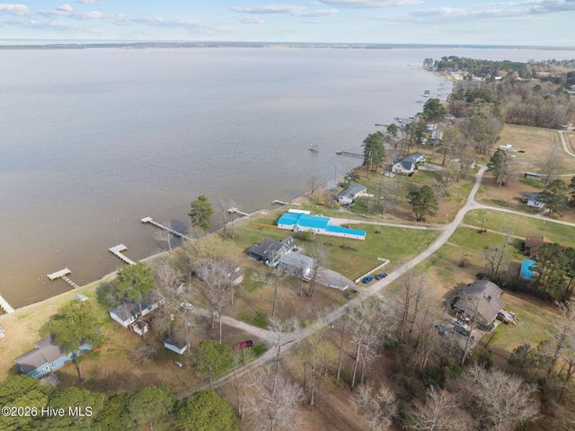 598 Ellis Cove Road, Belhaven, NC 27810