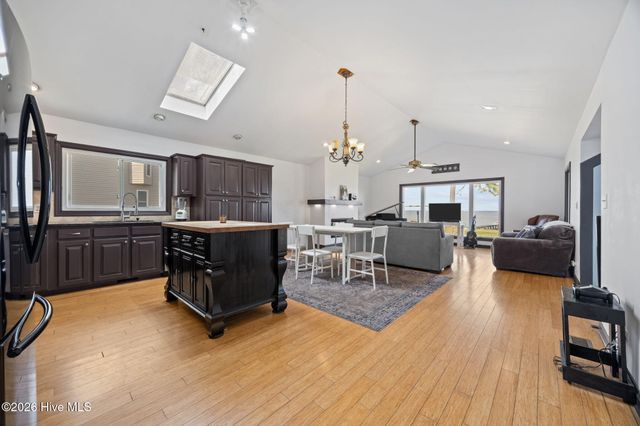 598 Ellis Cove Road, Belhaven, NC 27810