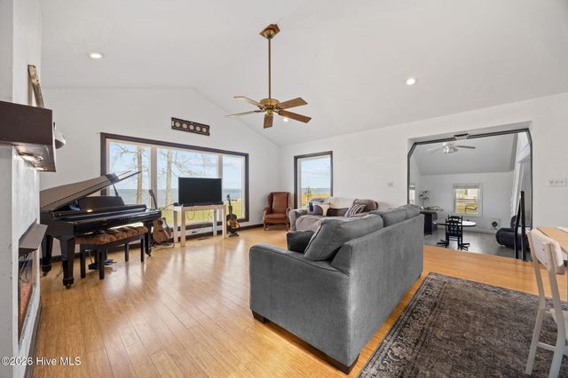 598 Ellis Cove Road, Belhaven, NC 27810