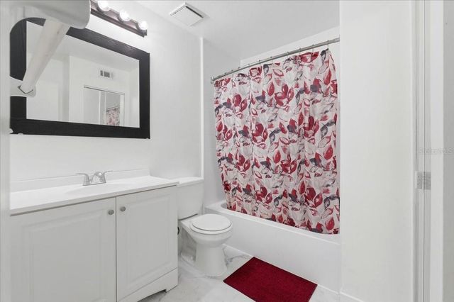 1836 N CRYSTAL LAKE DRIVE 70, Lakeland, FL 33801