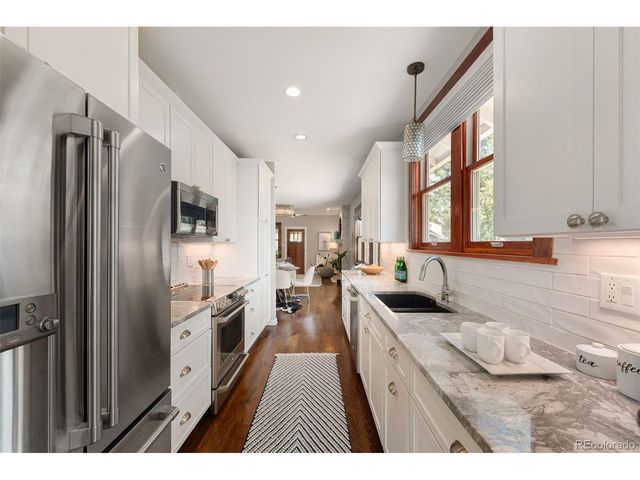 5647 S Louthan St, Littleton, CO 80120