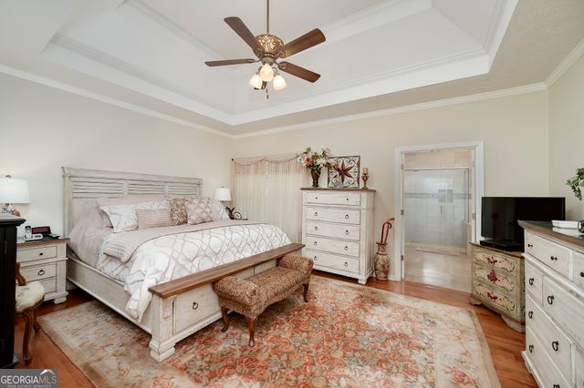 215 Oakwood Lakes Drive, Hampton, GA 30228