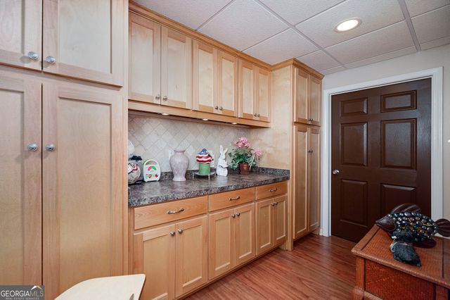 215 Oakwood Lakes Drive, Hampton, GA 30228