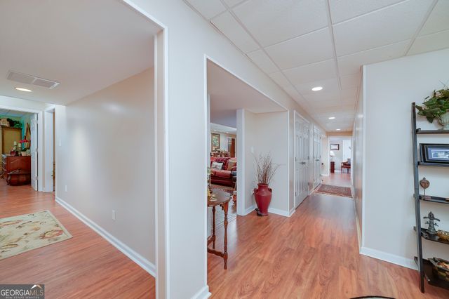 215 Oakwood Lakes Drive, Hampton, GA 30228