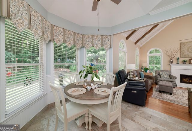 215 Oakwood Lakes Drive, Hampton, GA 30228