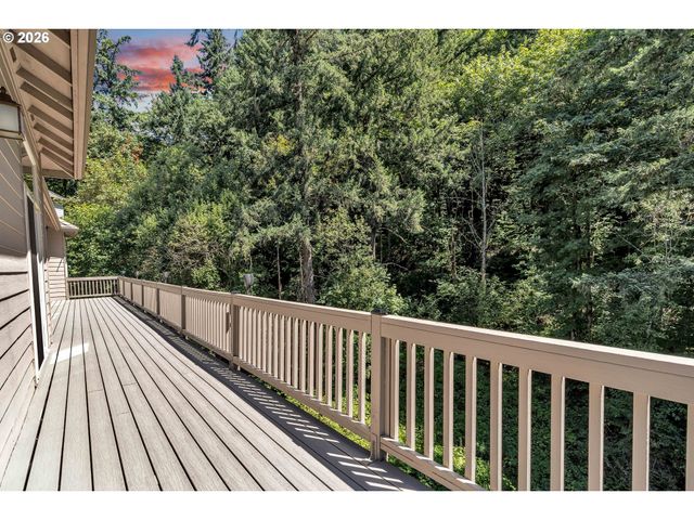 13370 Se WOODLAND Cir, Happy Valley, OR 97086