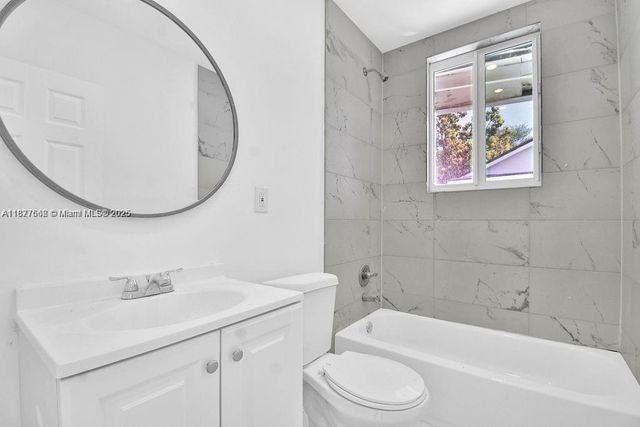 3025 NW 8th Ave 1, Miami, FL 33127