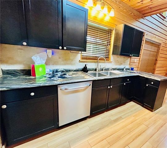 4067 Fincher Drive, Gainesville, GA 30504