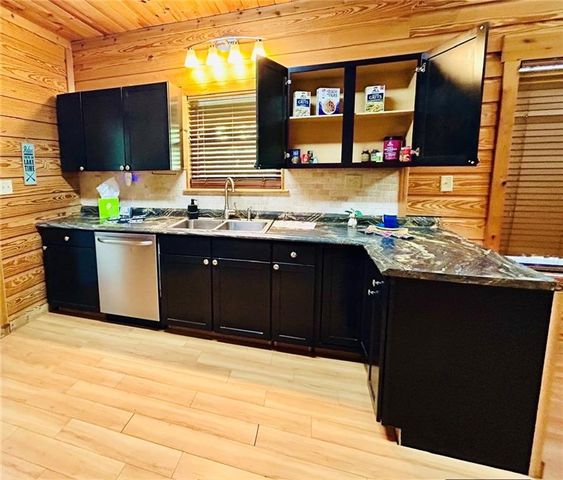 4067 Fincher Drive, Gainesville, GA 30504