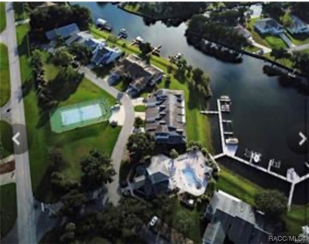 11035 W Harbor Watch Loop, Crystal River, FL 34428