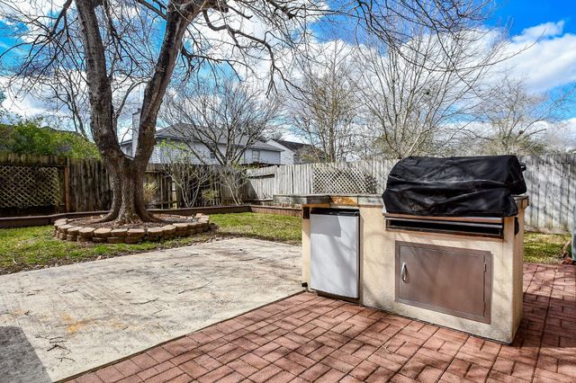 3402 Hidden Creek Drive, Sugar Land, TX 77479
