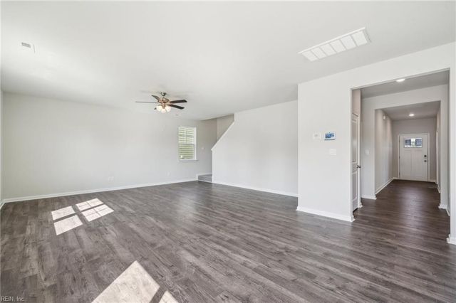 3021 Dalton CIR, Suffolk, VA 23435