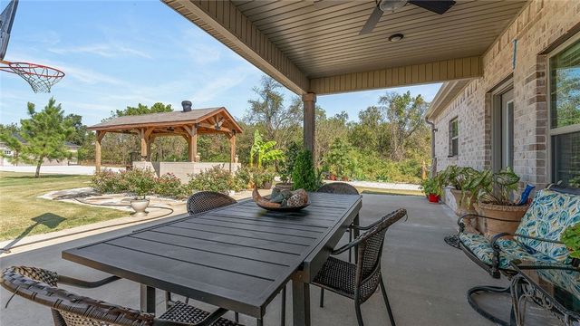11439 Landers Road, Rogers, AR 72756