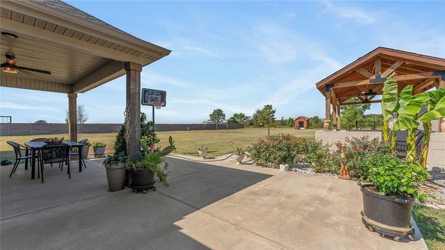 11439 Landers Road, Rogers, AR 72756