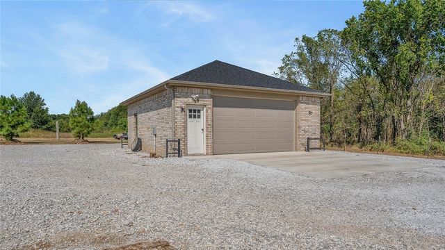 11439 Landers Road, Rogers, AR 72756