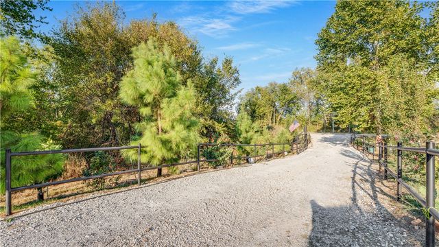 11439 Landers Road, Rogers, AR 72756