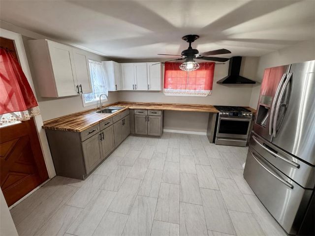 179 JORDAN Avenue, Cranston, RI 02910
