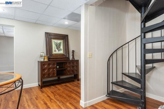 6727 Sunnyslope Ave, Castro Valley, CA 94552