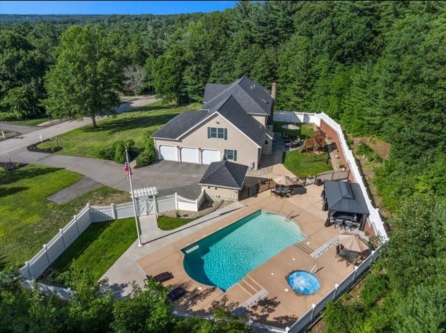 256 Hillcrest Rd, Marshfield, MA 02050