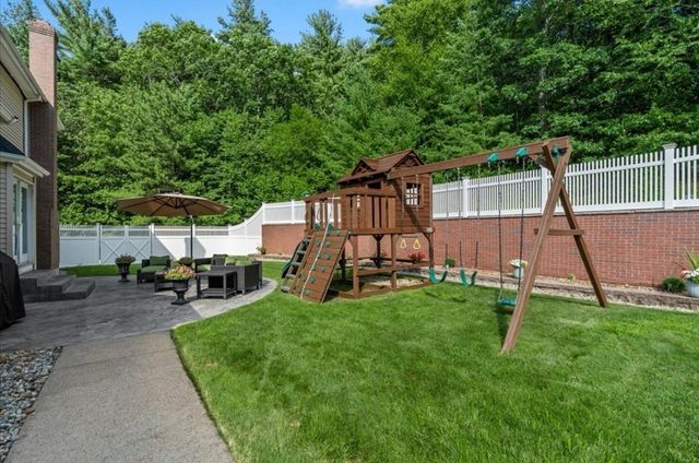 256 Hillcrest Rd, Marshfield, MA 02050