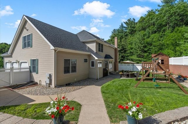 256 Hillcrest Rd, Marshfield, MA 02050