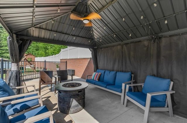 256 Hillcrest Rd, Marshfield, MA 02050