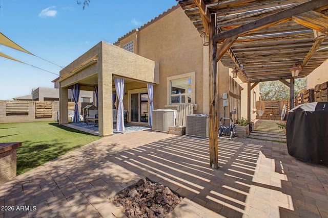 17548 W LARKSPUR Drive, Surprise, AZ 85388