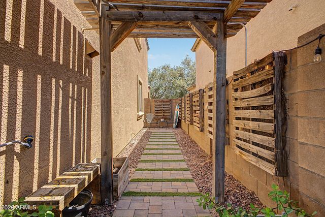 17548 W LARKSPUR Drive, Surprise, AZ 85388