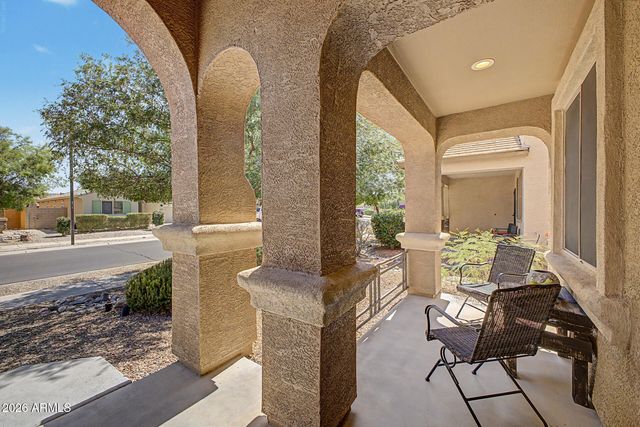 17548 W LARKSPUR Drive, Surprise, AZ 85388