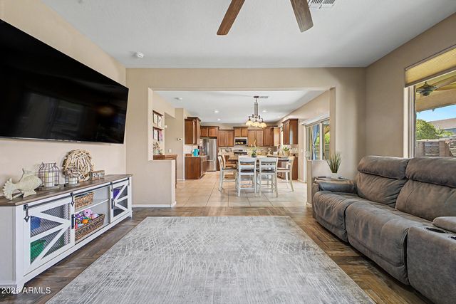 17548 W LARKSPUR Drive, Surprise, AZ 85388