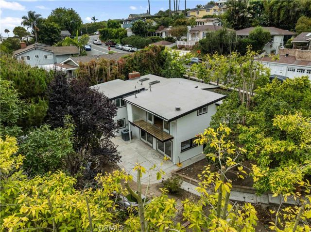 945 Park, Laguna Beach, CA 92651