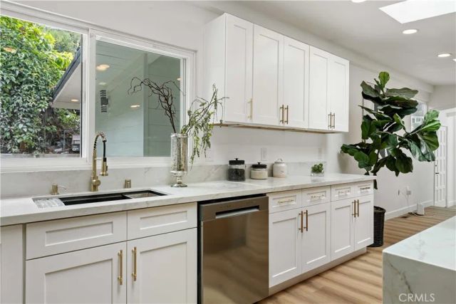 945 Park, Laguna Beach, CA 92651