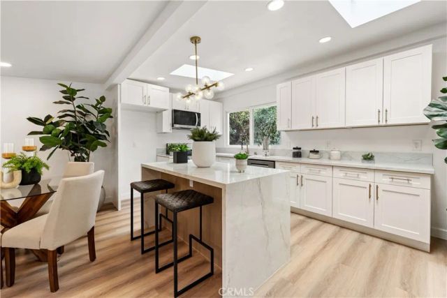 945 Park, Laguna Beach, CA 92651