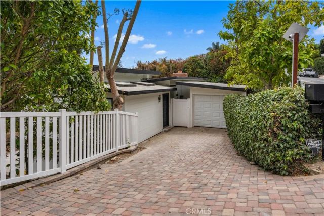 945 Park, Laguna Beach, CA 92651