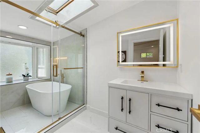 945 Park, Laguna Beach, CA 92651
