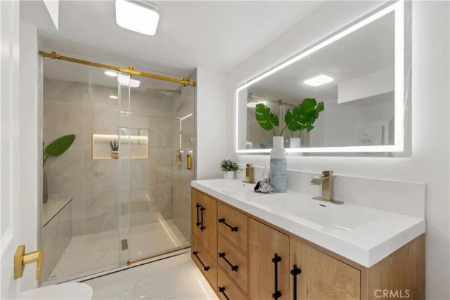 945 Park, Laguna Beach, CA 92651