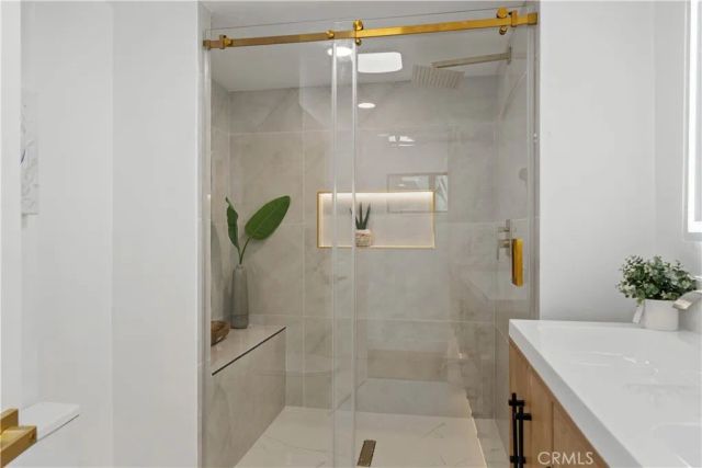 945 Park, Laguna Beach, CA 92651