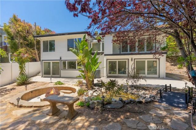 945 Park, Laguna Beach, CA 92651