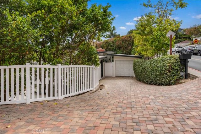 945 Park, Laguna Beach, CA 92651