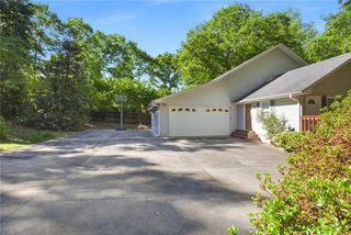 110 Snug Harbor Road, Seneca, SC 29678