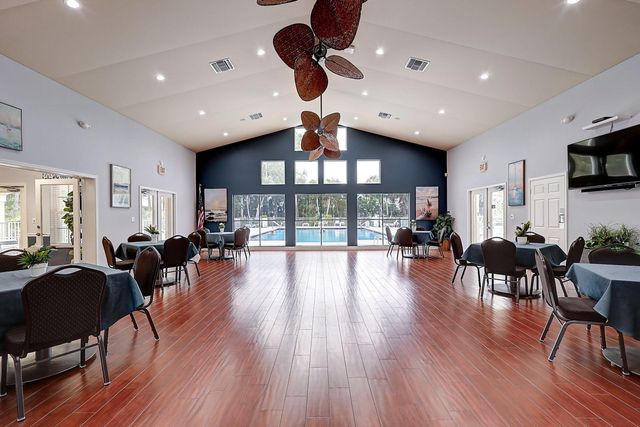 6532 SE Broadmoor Lane, Stuart, FL 34997